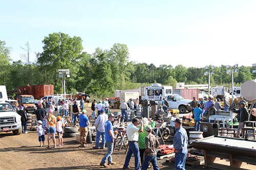 Lasyone Auctions grounds